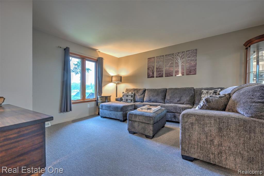 3956 S Sashabaw Road, Clarkston, MI 48348 — Photo 24
