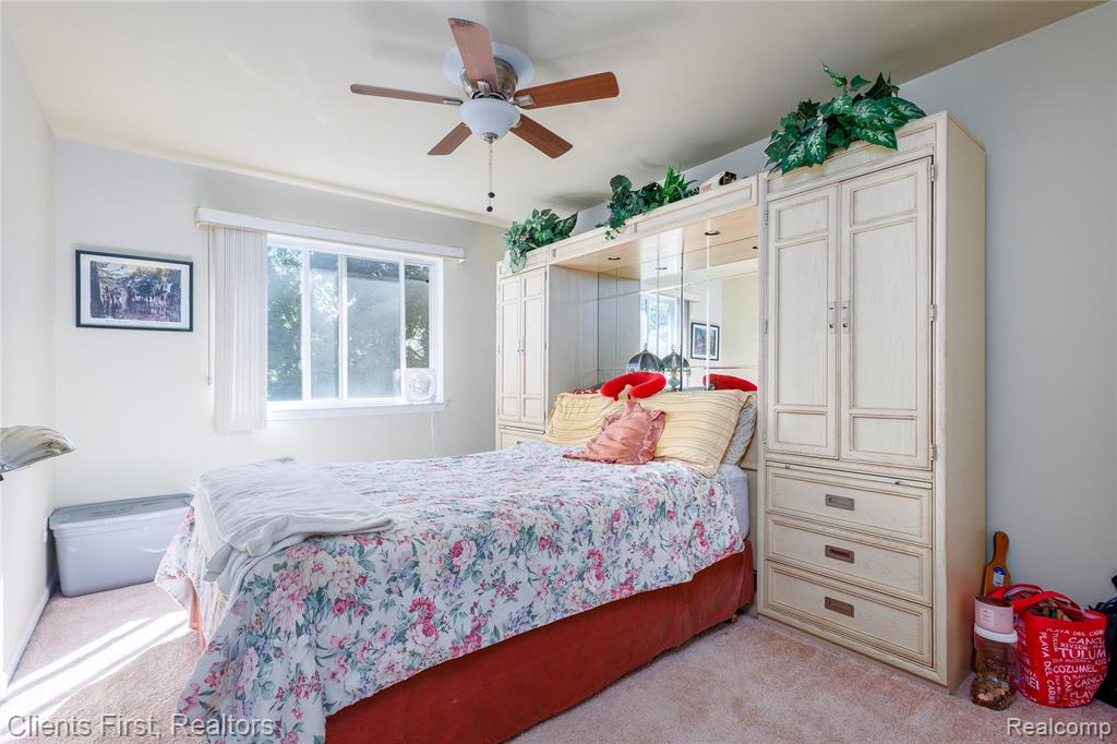 43103 Pond Bluff Drive, Van Buren, MI 48111 — Photo 16