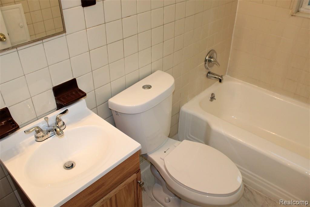 18620 DALBY, Redford, MI 48240 — Photo 9