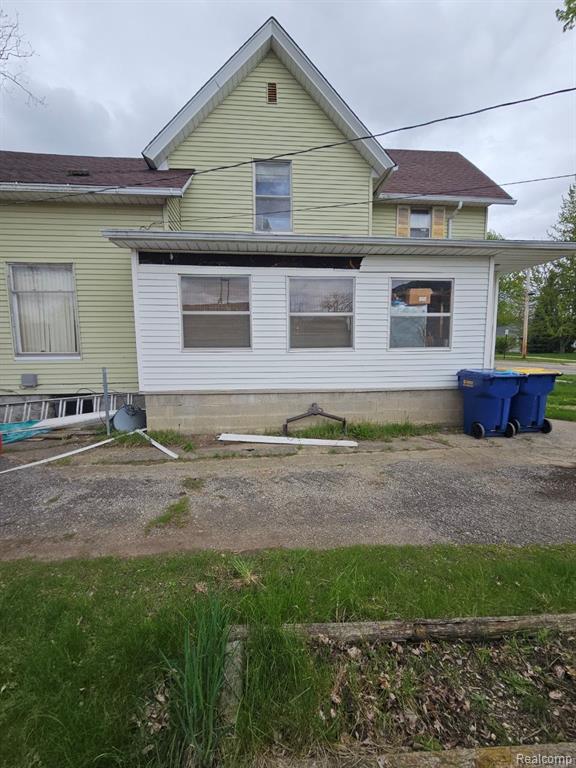 209 E Corunna Avenue, Corunna, MI 48817 — Photo 3