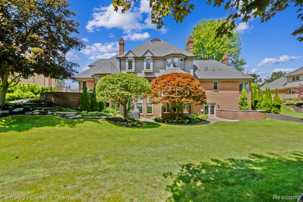 18878 Oak Leaf Lane, Northville, MI 48168 — Photo 12