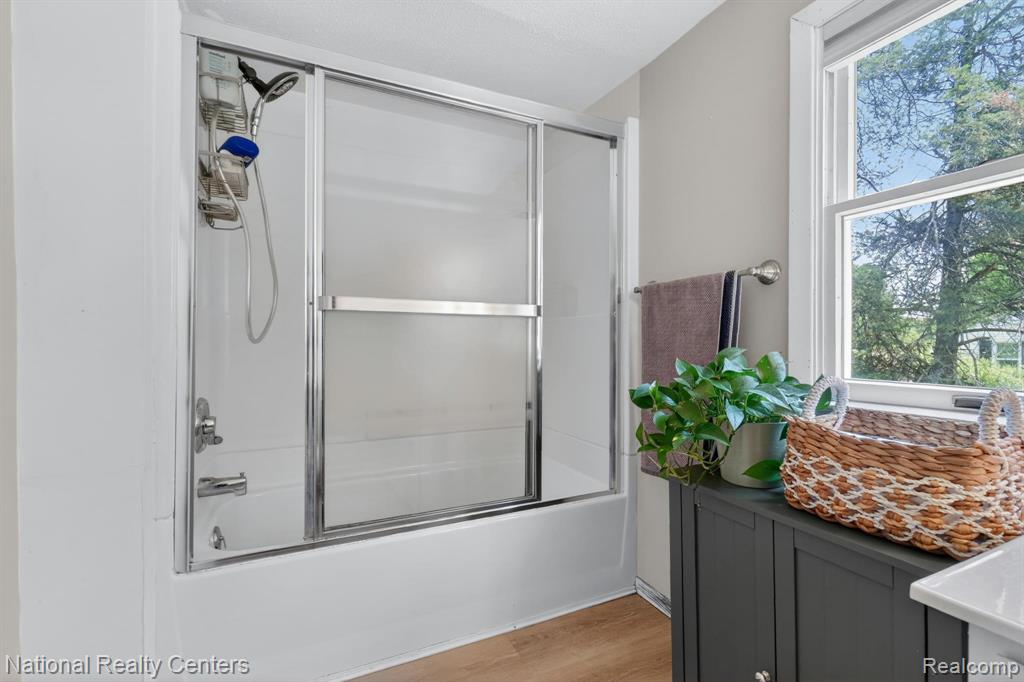 2465 Fairbury, Wixom, MI 48393 — Photo 26