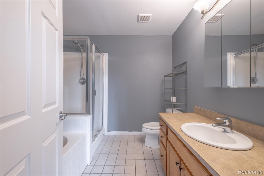 618 RUSTIC Trail, Linden, MI 48451 — Photo 11