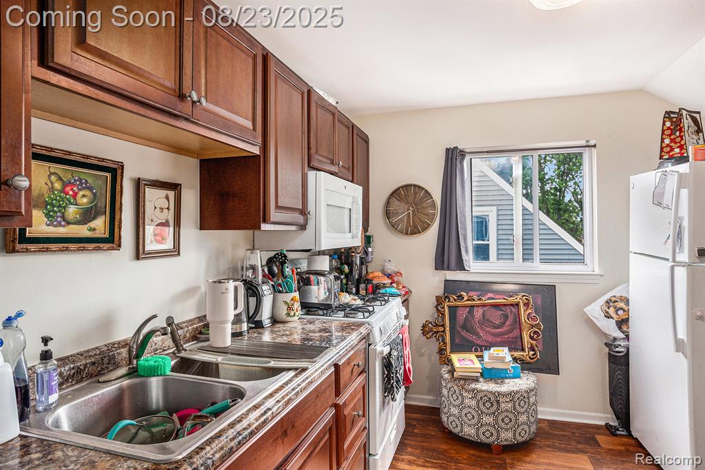 518 E Troy Street, Ferndale, MI 48220 — Photo 7