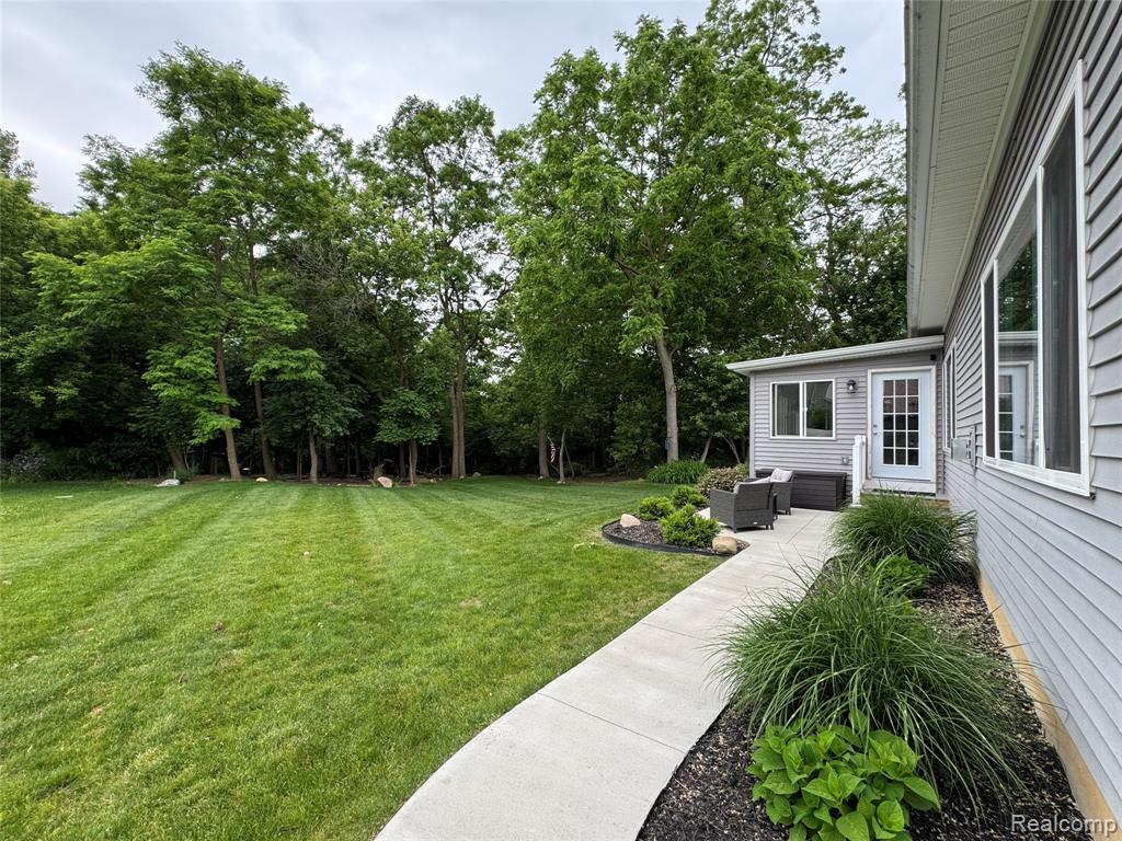 4020 Oak Street, Grand Blanc, MI 48439 — Photo 4