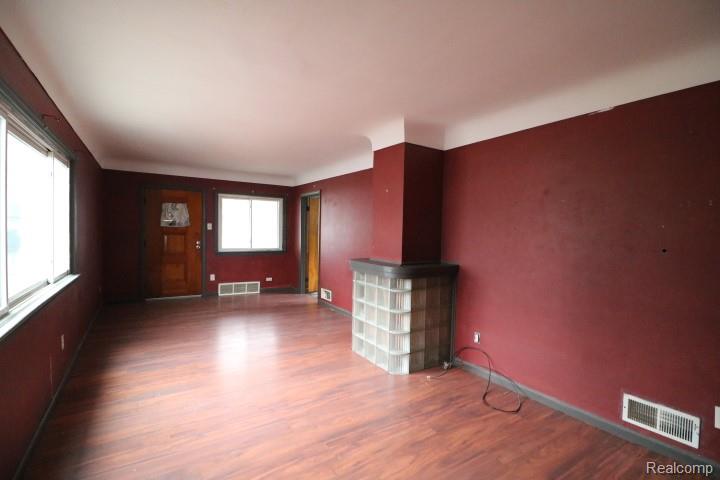 202 Elm Street, Bay City, MI 48706 — Photo 7