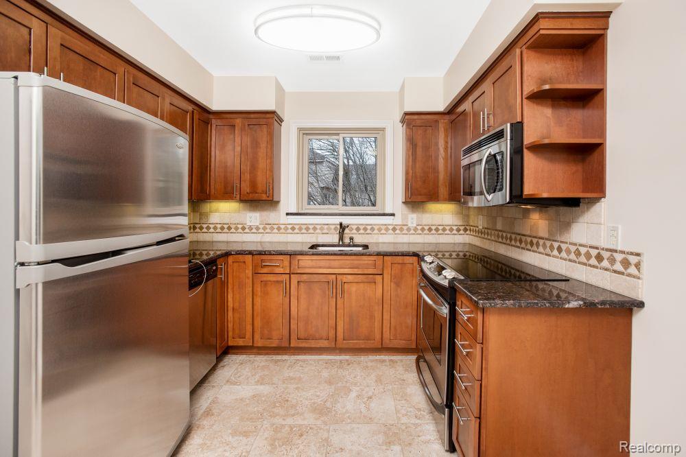 722 S Milford Road, Milford, MI 48381 — Photo 3