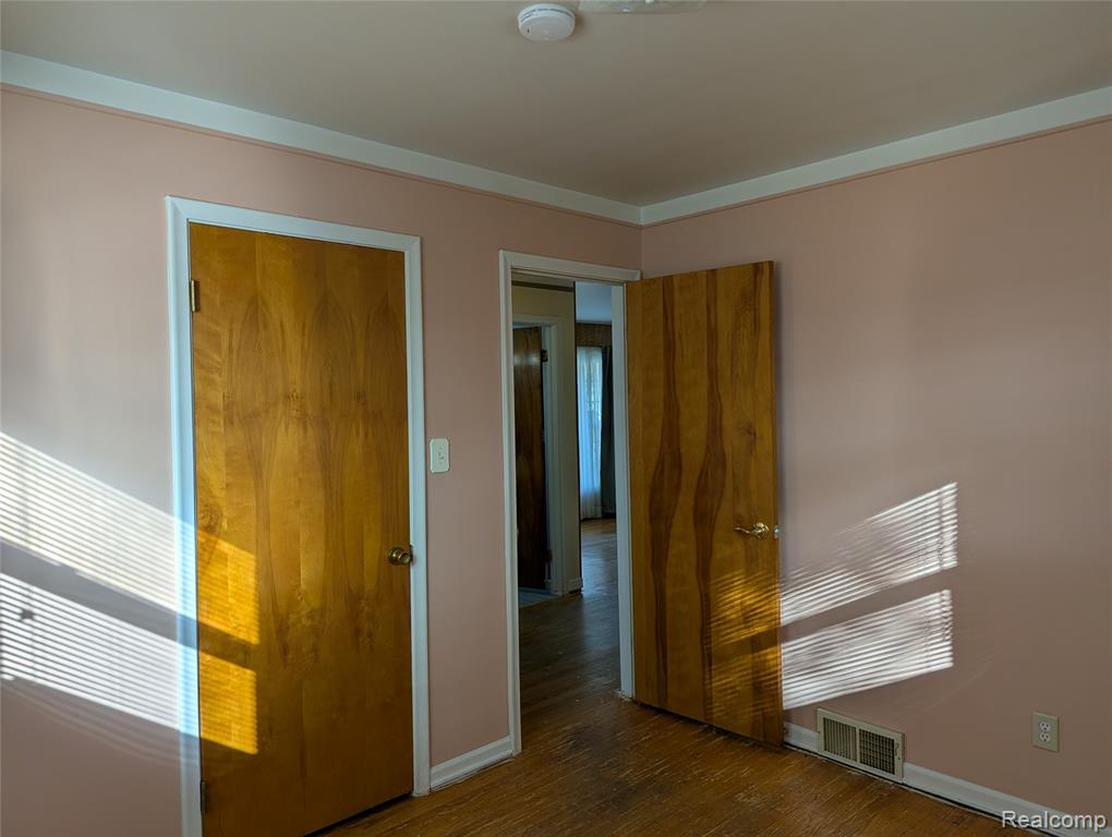 980 Radcliff Street, Garden City, MI — Photo 15