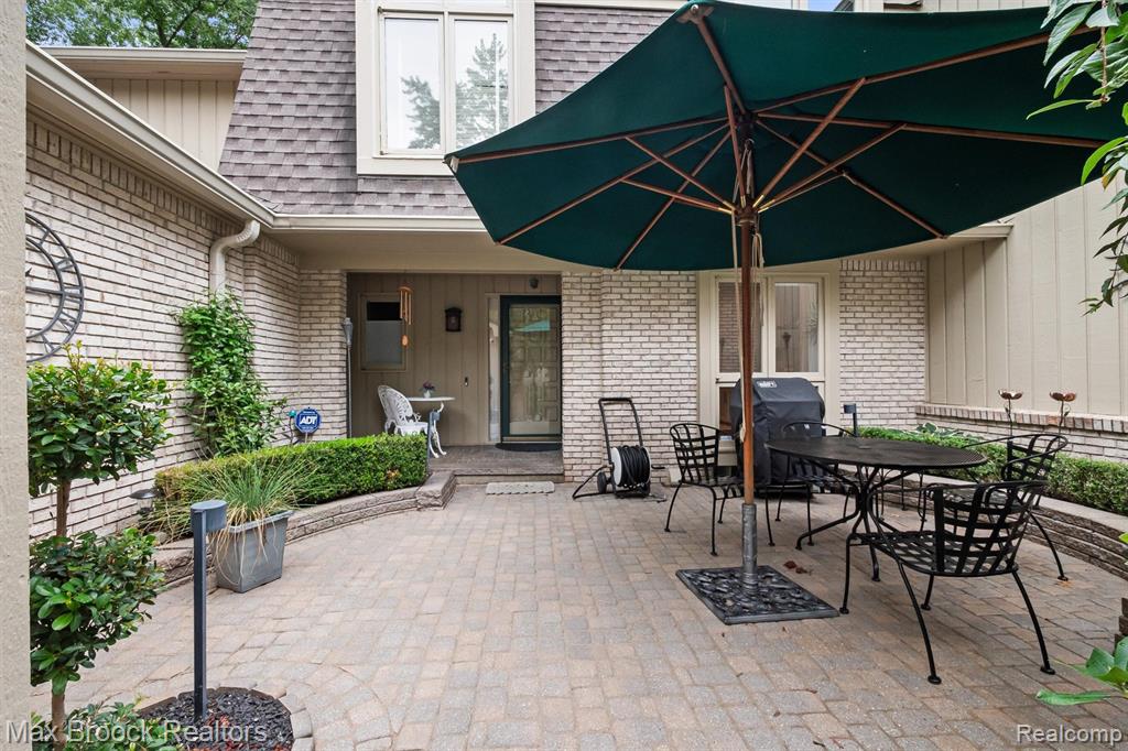 1276 Greenglen Court, Bloomfield Hills, MI 48304 — Photo 5