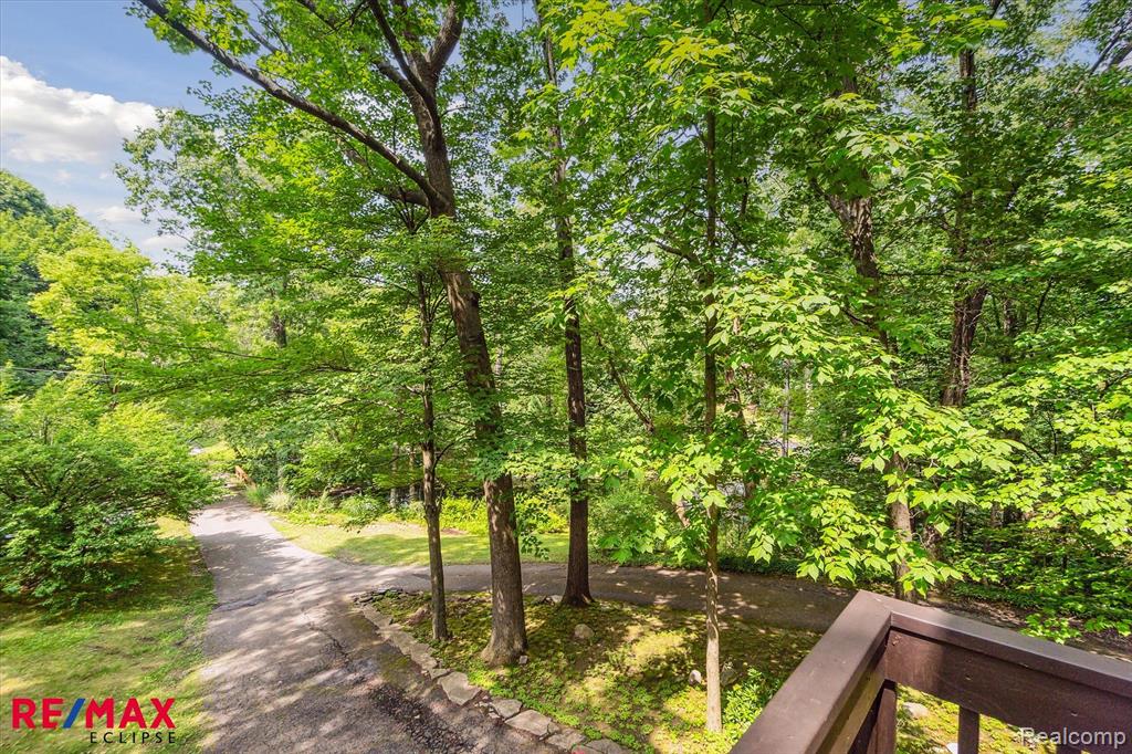 5405 Possum Lane, Orchard Lake Village, MI 48324 — Photo 31
