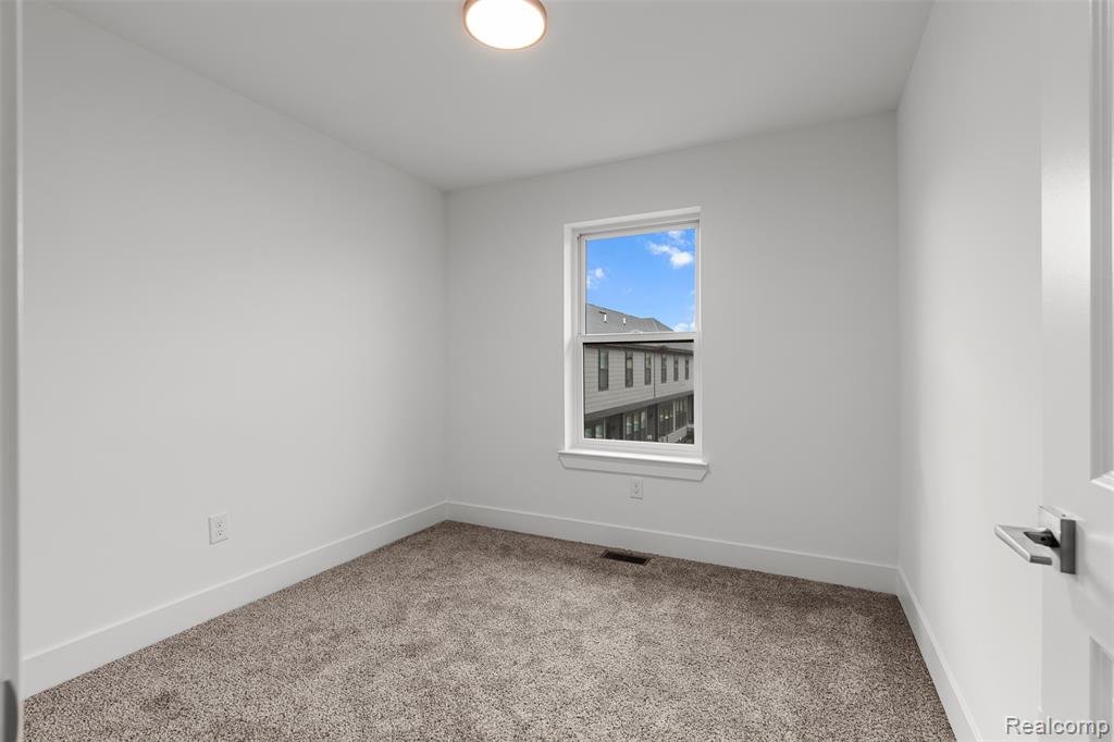 2845 Summers Place, Troy, MI 48084 — Photo 14