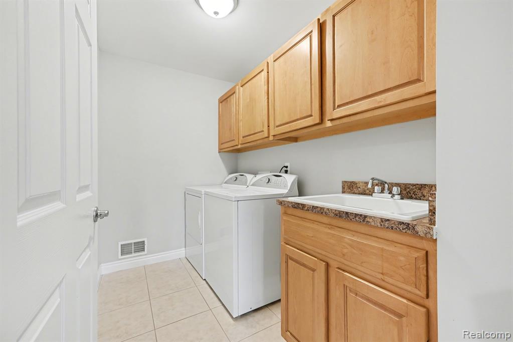 4337 Elaine Court, Utica, MI 48316 — Photo 27