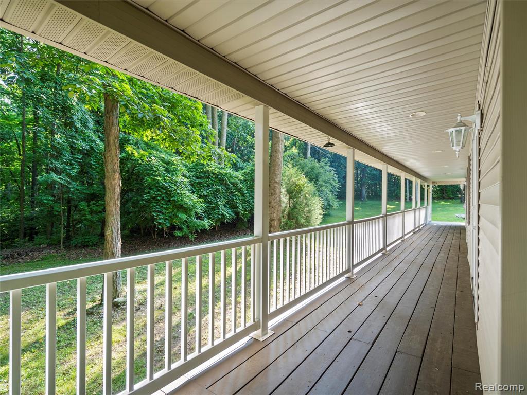 9480 Hartland Road, Fenton, MI 48430 — Photo 52