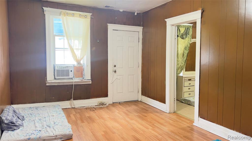 3170 Jacob Street, Hamtramck, MI 48212 — Photo 15