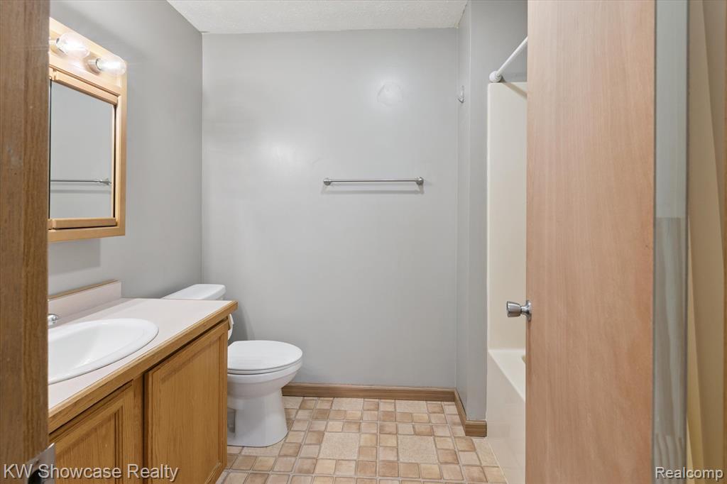 1105 Hanna Drive, Mundy, MI 48439 — Photo 21