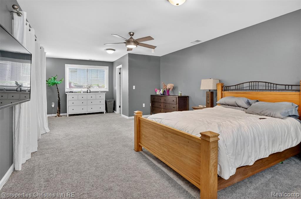 10219 Lakeside Drive, White Lake, MI — Photo 22