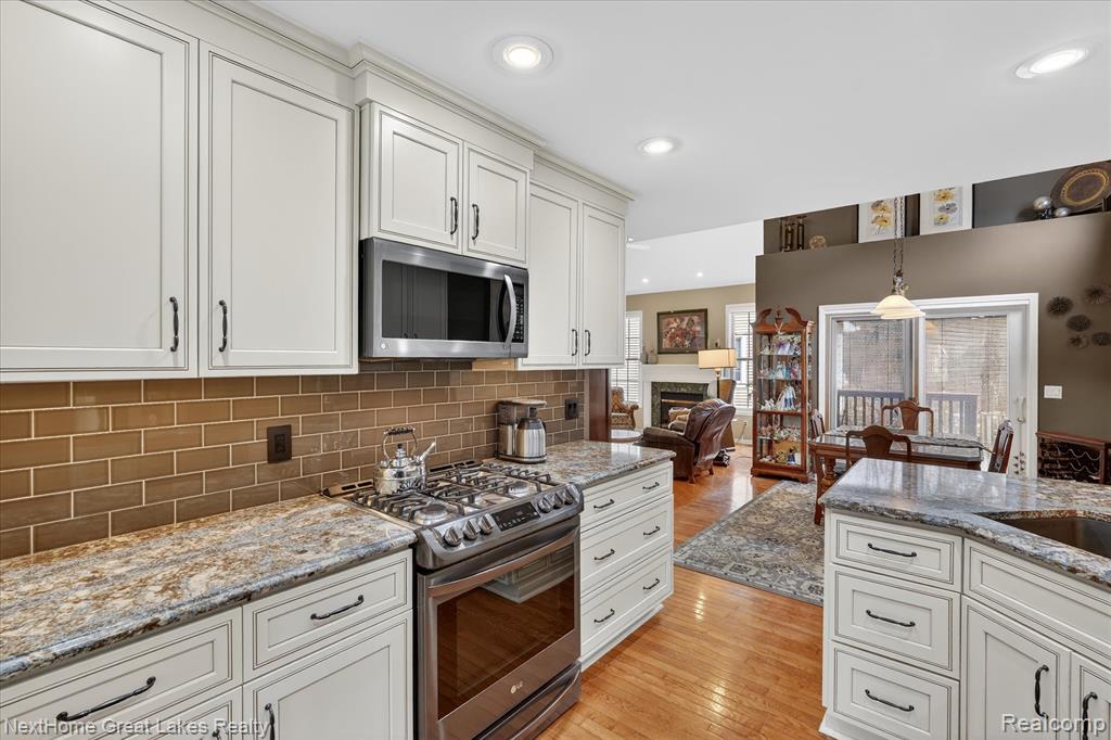 6152 Natures Cove, Grand Blanc, MI 48439 — Photo 10