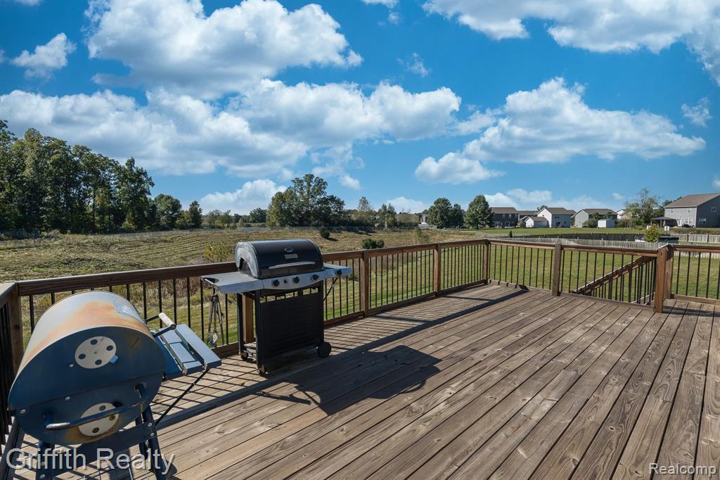 3576 AMBER OAKS Drive, Howell, MI 48855 — Photo 14