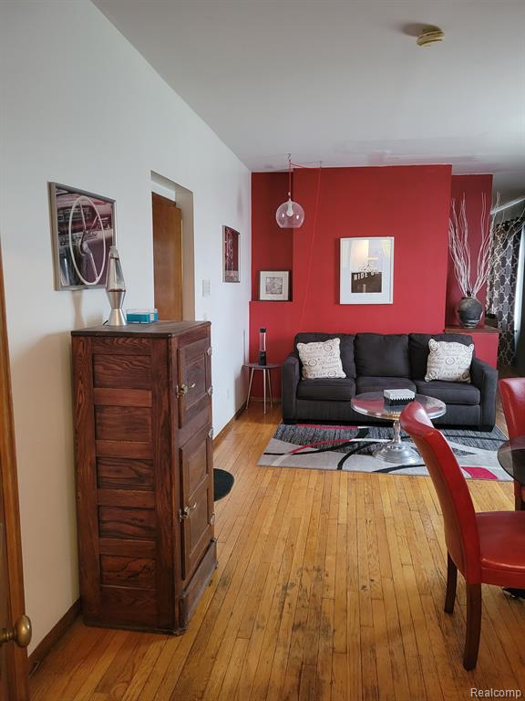 677 SELDEN Street, Detroit, MI 48201 — Photo 49