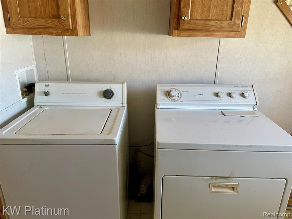 9691 Stoneypointe Drive, MI — Photo 31