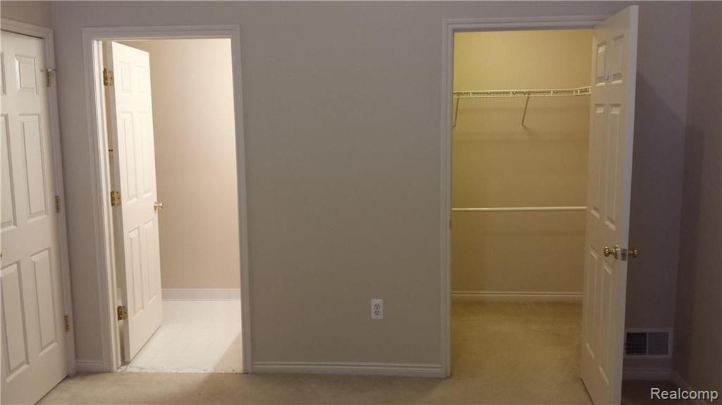 28339 Carlton Way Drive, 33, Novi, MI 48377 — Photo 39