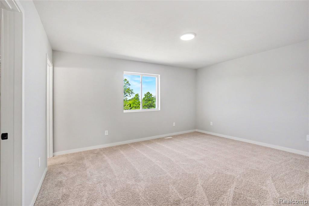 6044 Lahring Road, Linden, MI 48451 — Photo 15