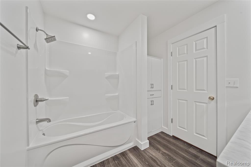 5461 E Holly Road, Holly, MI 48442 — Photo 13