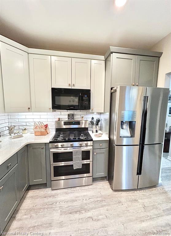 41816 INDEPENDENCE Drive, Novi, MI 48377 — Photo 9