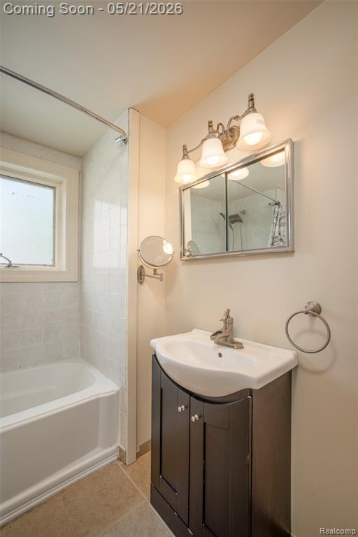 420 Wellsboro Street, Walled Lake, MI 48390 — Photo 30