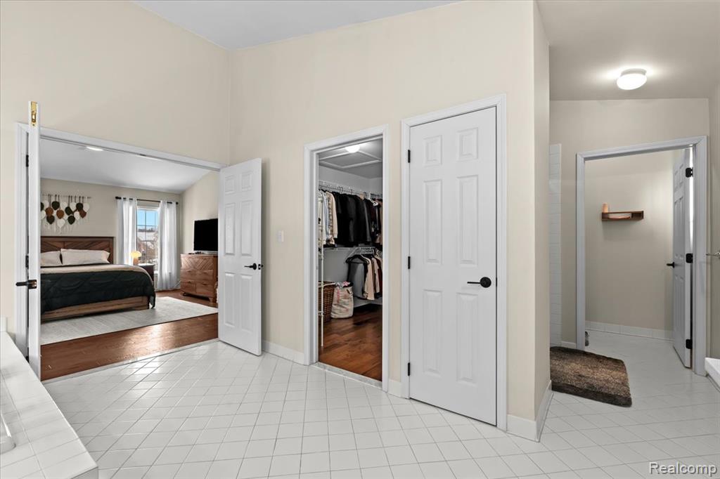 1174 Horseshoe Drive, South Lyon, MI 48178 — Photo 18