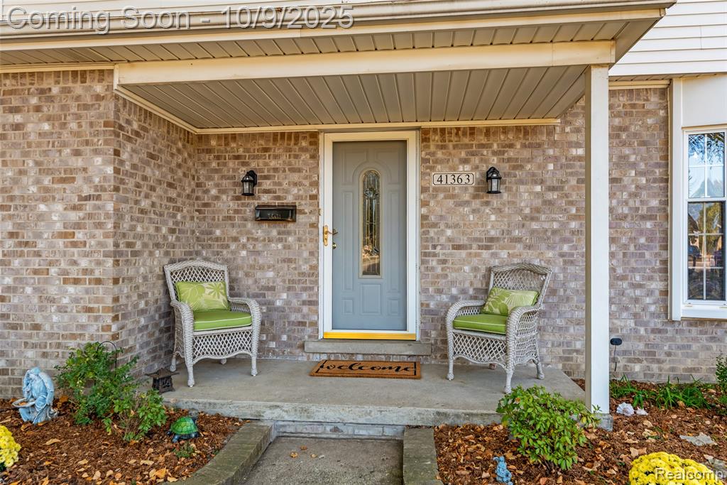 41363 Greenbriar Lane, Plymouth, MI 48170 — Photo 2