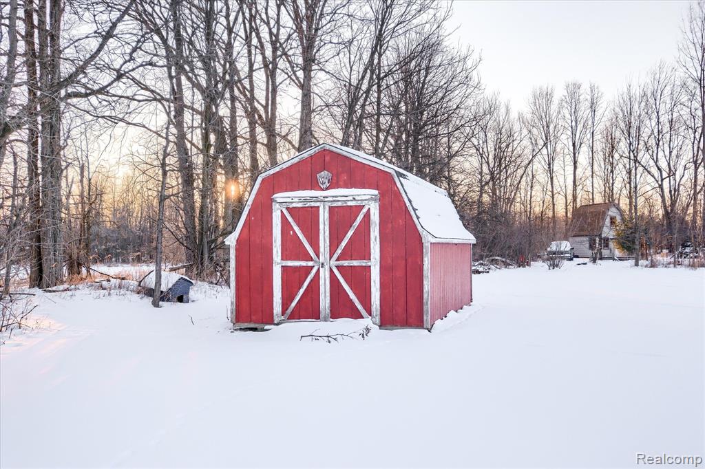 6941 Lake Pleasant Road, North Branch, MI 48461 — Photo 46