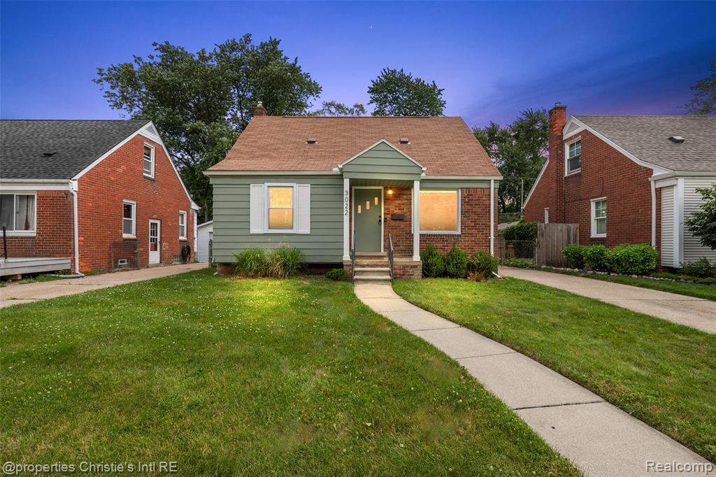 3022 N Blair Avenue, Royal Oak, MI 48073