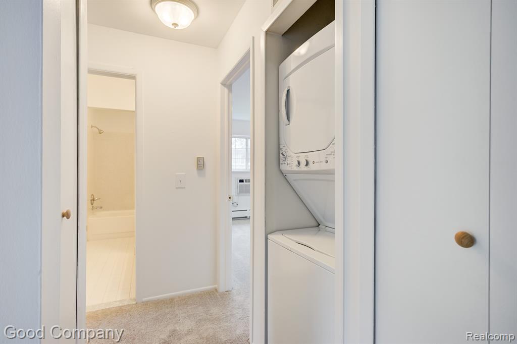 2425 TORQUAY Avenue, 102A, Royal Oak, MI 48073 — Photo 11