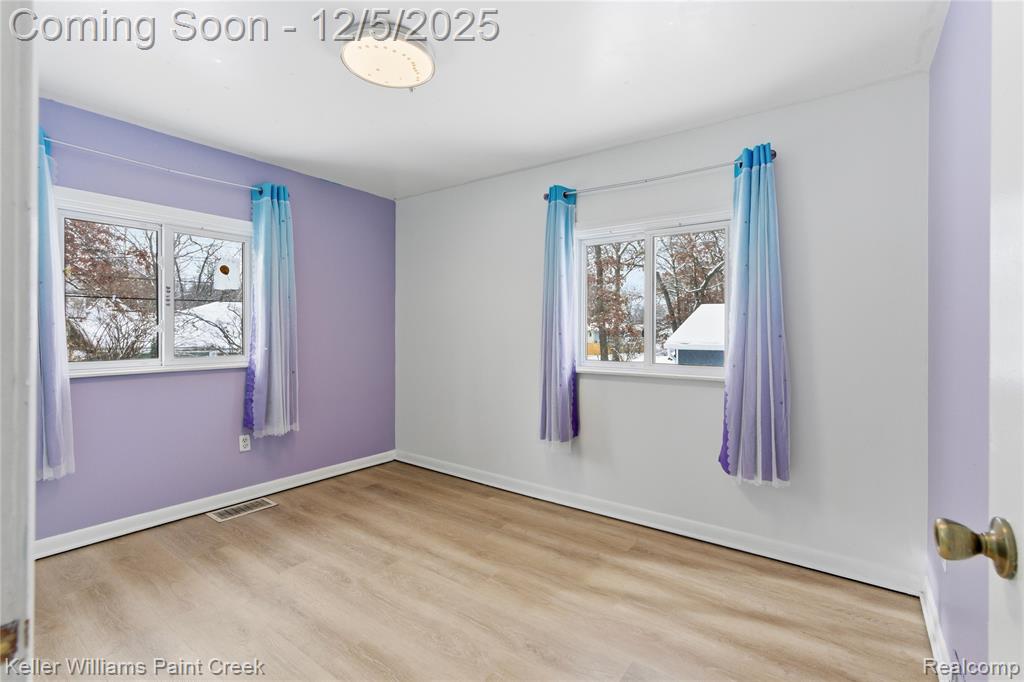 915 Dollar Bay Drive, Lake Orion, MI 48362 — Photo 10