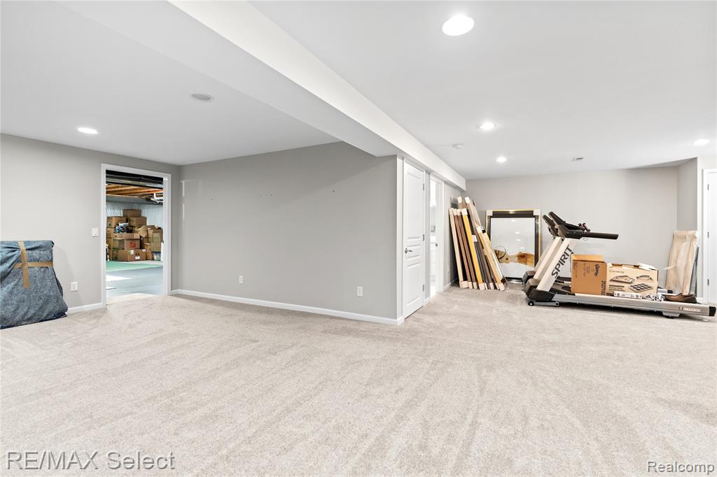 9059 Pine Valley Drive, Grand Blanc, MI 48439 — Photo 25