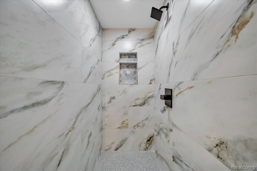 61326 Woodstock Court, Washington, MI — Photo 31