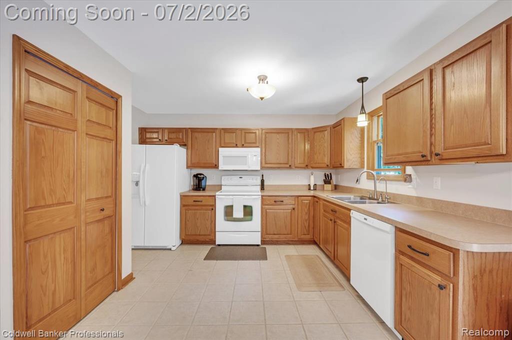 8224 Petz Road, Imlay City, MI 48444 — Photo 13