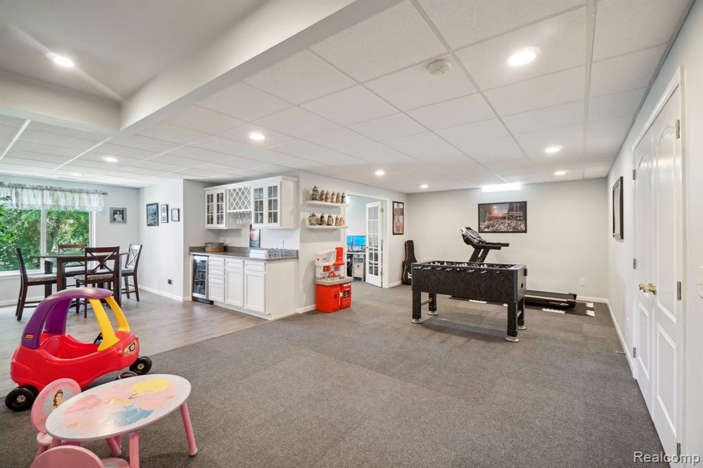 627 OLIVIA Drive, Milford, MI 48381 — Photo 24