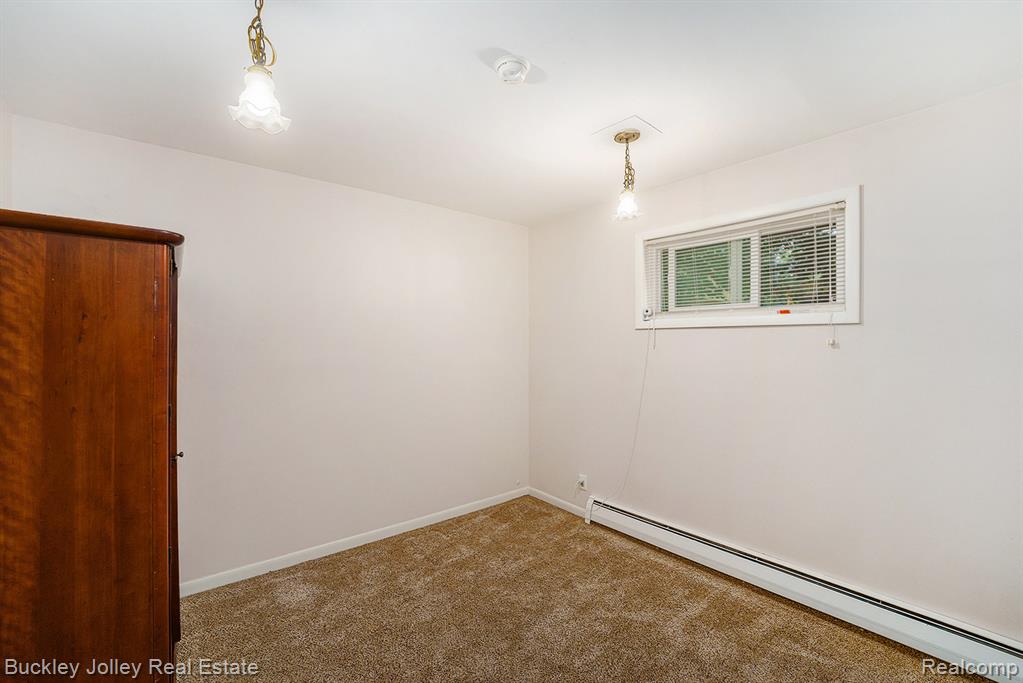 4212 Greendale Avenue, West Bloomfield, MI 48323 — Photo 10