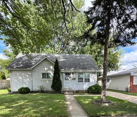 5852 BEECH DALY Road, Taylor, MI — front exterior