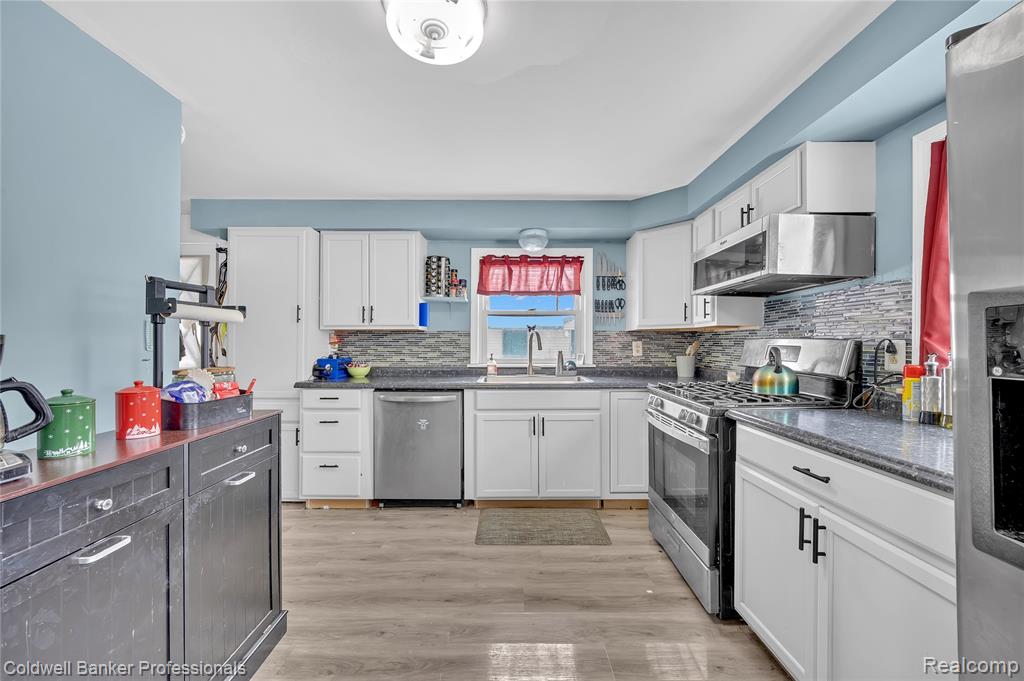 413 Turrill Avenue, Lapeer, MI 48446 — Photo 10