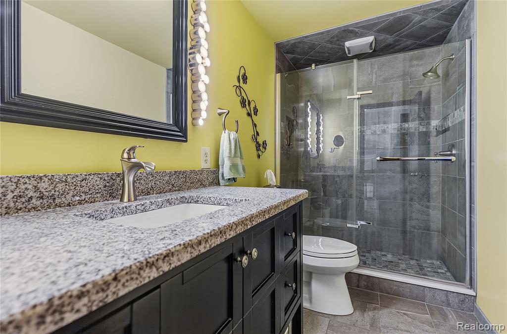 26525 Mapleridge Drive, New Baltimore, MI — Photo 27