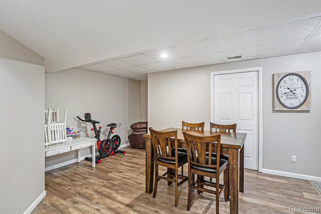 9447 APPLE Court, Fenton, MI 48430 — Photo 22