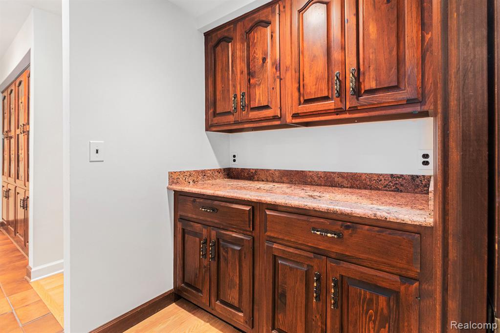 790 Hidden Pine Road Road, Bloomfield Hills, MI 48304 — Photo 11