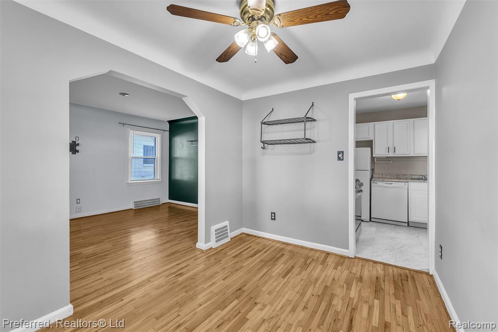 9624 Columbia, Redford, MI 48239 — Photo 12