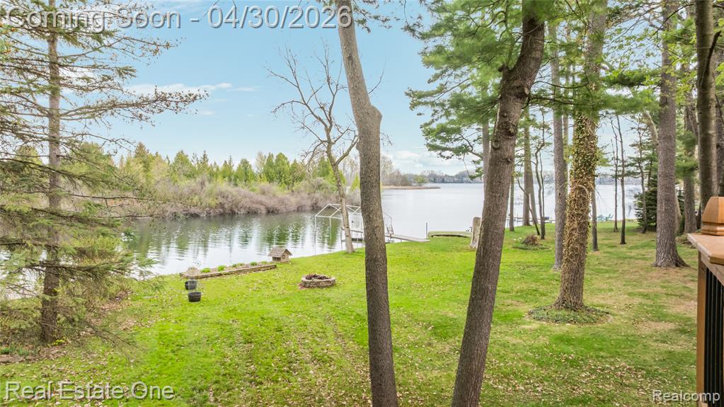 2748 Armstrong Drive, Lake Orion, MI — Photo 14