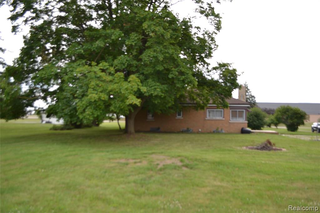 5084 Lennon Road, Flint, MI 48507 — Photo 26