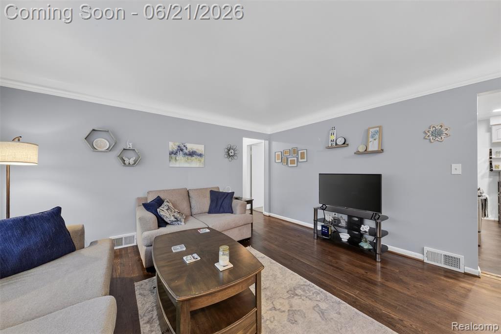 24660 Ridgedale Street, Oak Park, MI 48237 — Photo 5