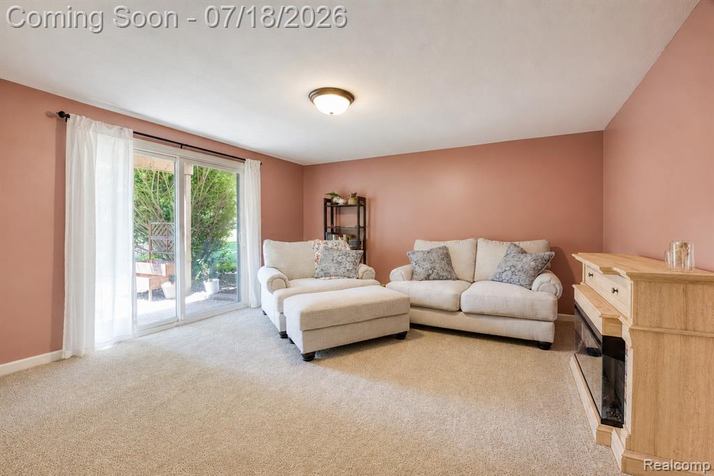 7300 Bluewater Drive, Clawson, MI 48348 — Photo 5